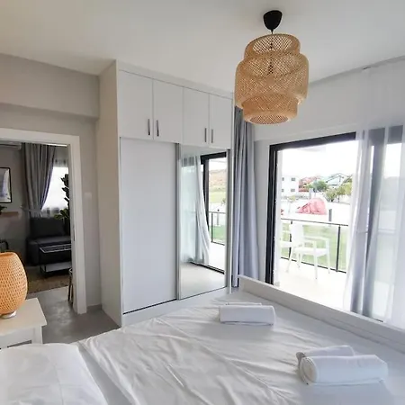 двухкомнатные в жилом комплексе Caesar Blue Helena G2 Apartman *