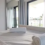 двухкомнатные в жилом комплексе Caesar Blue Helena G2 Apartamento *