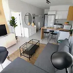 двухкомнатные в жилом комплексе Caesar Blue Helena G2 Apartment