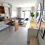 двухкомнатные в жилом комплексе Caesar Blue Helena G2 Apartment *